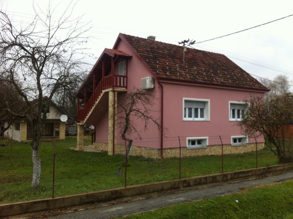 Apartman Anka Ratkovica Luaran gambar